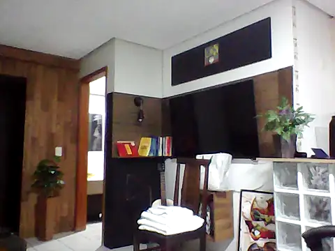Snapshot of FabioZoe1 chatting on 05/15/26, 11:56 FabioZoe1 online show from 05/15/26, 11:56