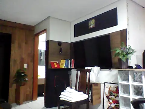 Snapshot of FabioZoe1 chatting on 05/16/26, 12:18 FabioZoe1 online show from 05/16/26, 12:18