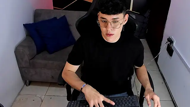 Snapshot of IanBlake_ chatting on 03/03/26, 08:48 IanBlake online show from 03/03/26, 08:48