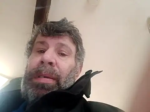 Snapshot of stud2512 chatting on 02/24/26, 08:23 stud2512 online show from 02/24/26, 08:23