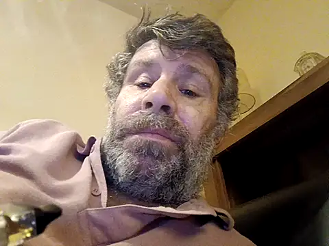 Snapshot of stud2512 chatting on 02/24/26, 08:51 stud2512 online show from 02/24/26, 08:51