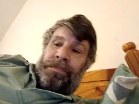 Snapshot of stud2512 chatting on 03/01/26, 04:42 stud2512 online show from 03/01/26, 04:42