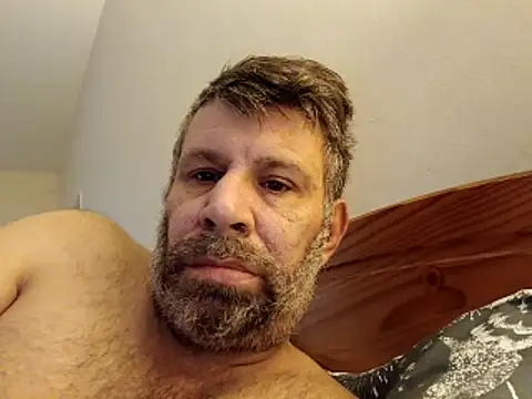 stud2512 online show from 04/11/26, 06:18