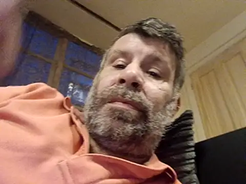 Snapshot of stud2512 chatting on 04/18/26, 07:18 stud2512 online show from 04/18/26, 07:18