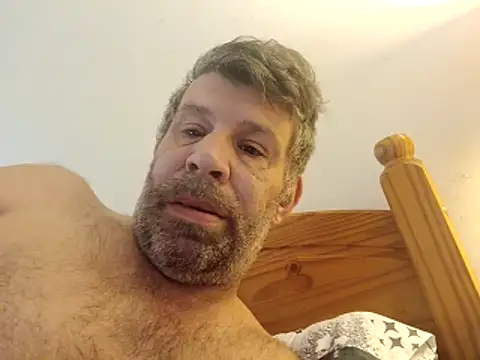 Snapshot of stud2512 chatting on 04/27/26, 07:17 stud2512 online show from 04/27/26, 07:17
