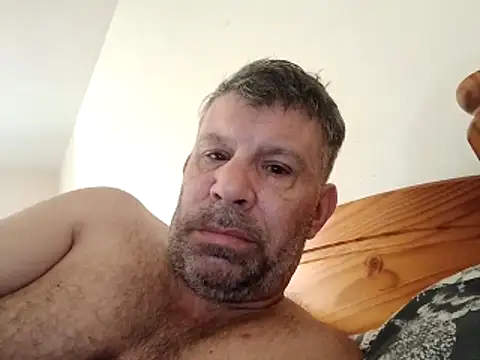 Snapshot of stud2512 chatting on 05/02/26, 07:02 stud2512 online show from 05/02/26, 07:02