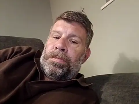 Snapshot of stud2512 chatting on 05/24/26, 08:36 stud2512 online show from 05/24/26, 08:36