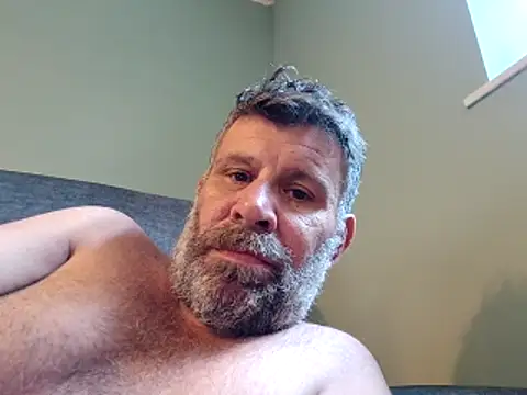 Snapshot of stud2512 chatting on 05/26/26, 04:36 stud2512 online show from 05/26/26, 04:36