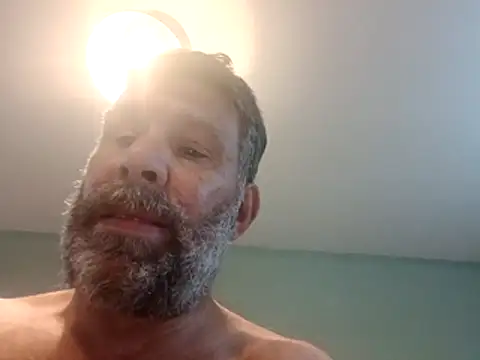 Snapshot of stud2512 chatting on 05/27/26, 06:16 stud2512 online show from 05/27/26, 06:16