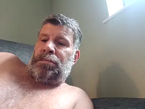Snapshot of stud2512 chatting on 05/31/26, 04:47 stud2512 online show from 05/31/26, 04:47