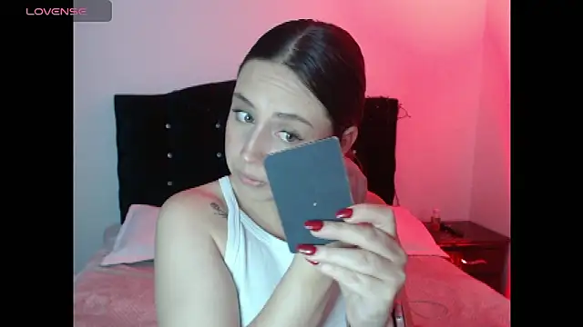 Snapshot of Ana__arms chatting on 03/04/26, 03:40 Ana arms online show from 03/04/26, 03:40