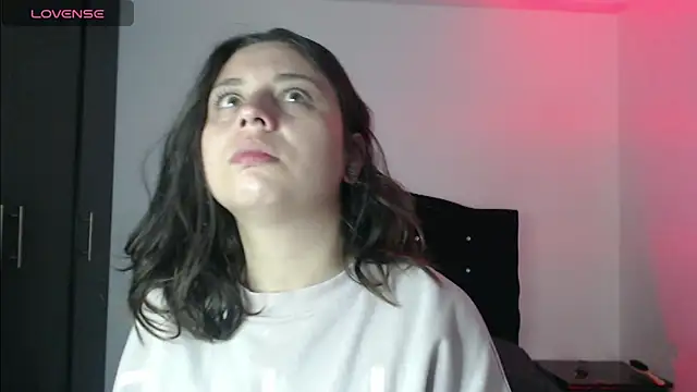 Ana  arms online show from 04/21/26, 02:56