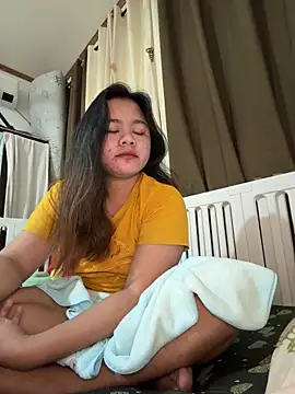 Snapshot of chikababy26 chatting on 02/22/26, 11:25 chikababy26 online show from 02/22/26, 11:25