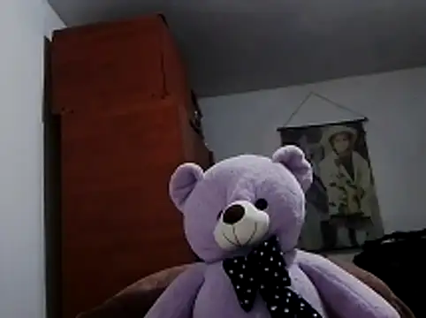 tefutbin3 online show from 04/07/26, 06:08