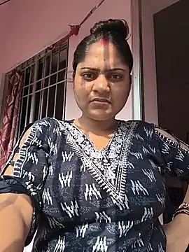 Snapshot of Aanushaka chatting on 06/06/26, 02:27 Aanushaka online show from 06/06/26, 02:27