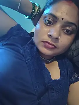 Snapshot of Aanushaka chatting on 08/04/26, 10:51 Aanushaka online show from 08/04/26, 10:51