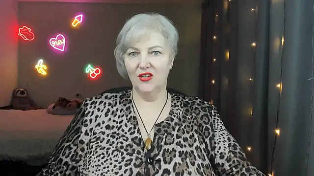 Mary-Leee online show from 04/09/26, 06:52