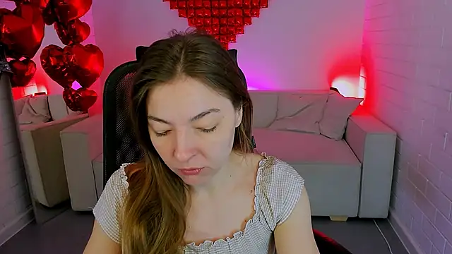 DianaAvis online show from 02/22/26, 05:51