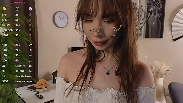 Jennin Hearl online show from 03/15/26, 07:20