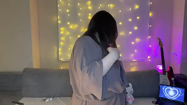 Snapshot of RiotKitten1 chatting on 03/02/26, 12:35 RiotKitten1 online show from 03/02/26, 12:35