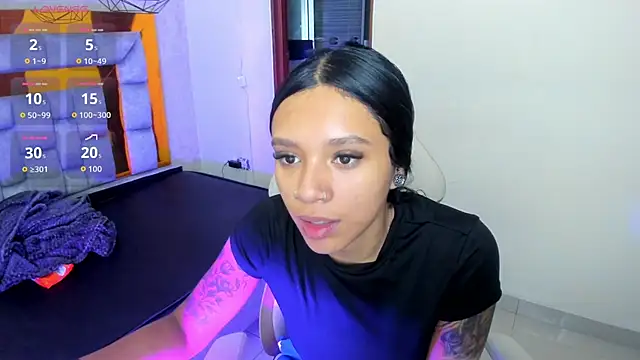 miiaboss  online show from 04/15/26, 10:55