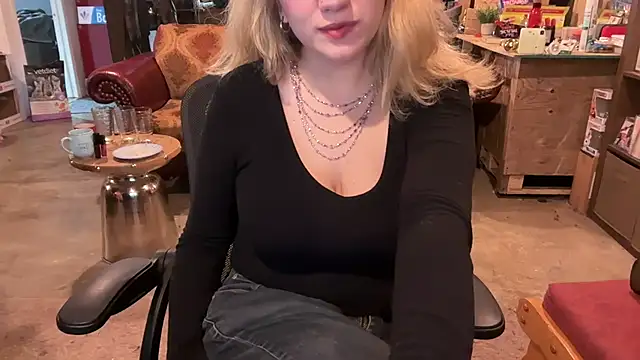 Snapshot of chatonxxx chatting on 03/03/26, 07:20 chatonxxx online show from 03/03/26, 07:20