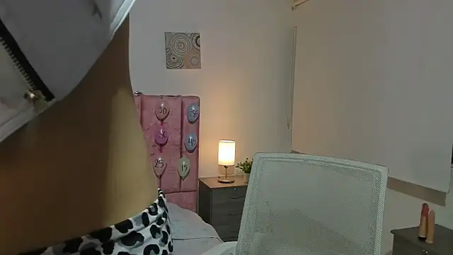 Snapshot of Maverick_angel chatting on 02/25/26, 04:16 Maverick angel online show from 02/25/26, 04:16