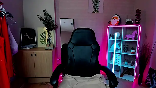 Snapshot of demetra__ chatting on 02/22/26, 08:35 demetra online show from 02/22/26, 08:35