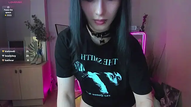 demetra   online show from 04/18/26, 08:29