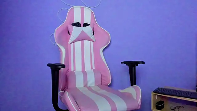 NinaAngel6 online show from 06/04/26, 03:23