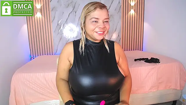 Snapshot of CasieBigtits chatting on 05/30/26, 12:57 CasieBigtits online show from 05/30/26, 12:57