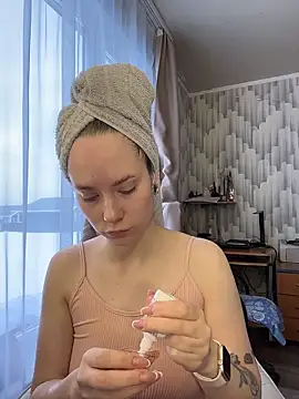 DivaAurum online show from 03/16/26, 07:34