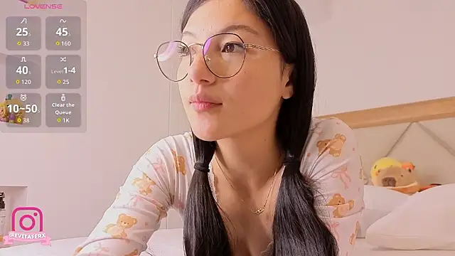 eva depp  online show from 03/12/26, 10:21