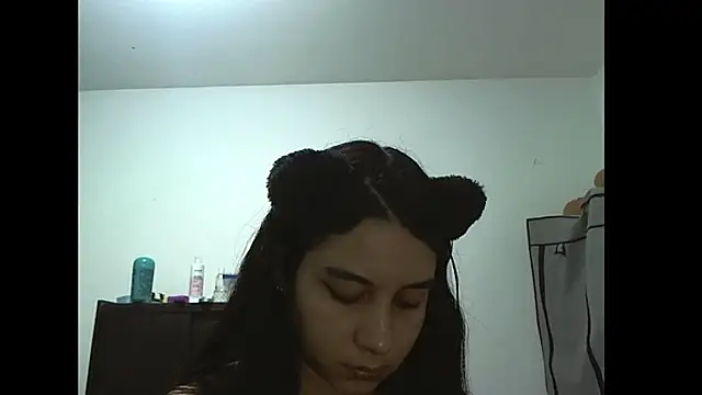 Bonnyyy honey online show from 04/23/26, 02:13