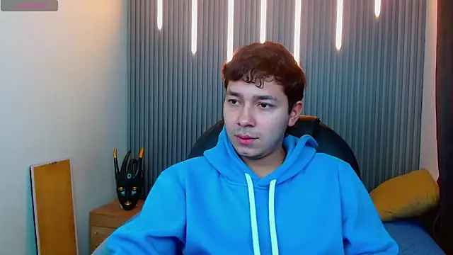 Julian Smith21 online show from 03/26/26, 01:06