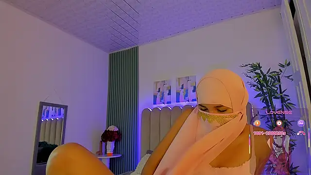 Natashax  online show from 04/04/26, 08:39