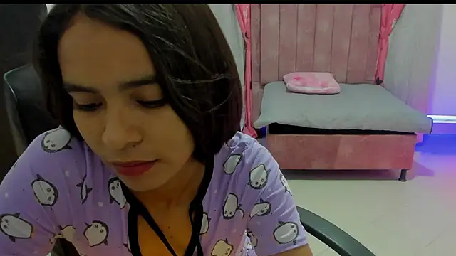 Mila rouge06 online show from 03/16/26, 02:43