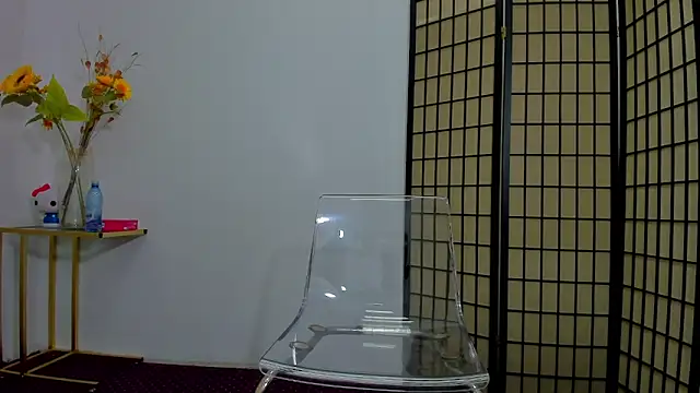 MiaNoirr online show from 03/28/26, 08:41
