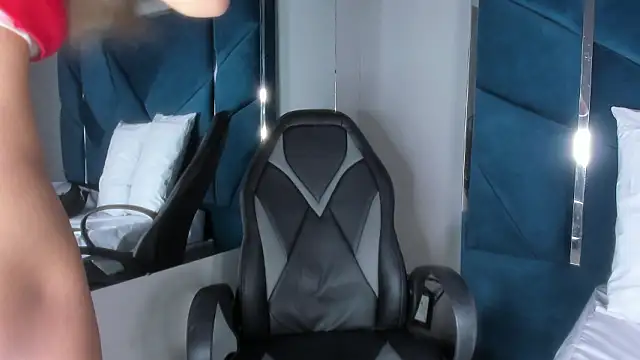 Snapshot of Keitty_Rose chatting on 02/25/26, 06:39 Keitty Rose online show from 02/25/26, 06:39