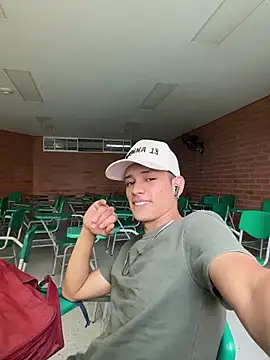 Snapshot of HarryGaze chatting on 03/02/26, 02:57 HarryGaze online show from 03/02/26, 02:57