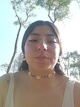 Snapshot of Little_Sweett chatting on 03/04/26, 01:28 Little Sweett online show from 03/04/26, 01:28