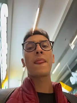 Thiago Jones1 online show from 04/03/26, 04:32