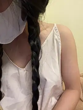 Snapshot of Rio-cute chatting on 07/03/26, 06:47 Rio-cute online show from 07/03/26, 06:47