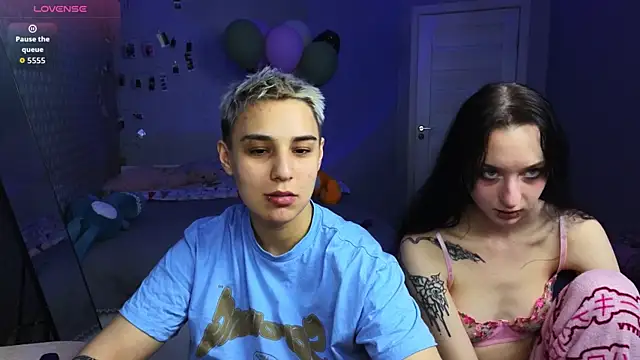 LuxuryLoverss online show from 04/01/26, 11:11