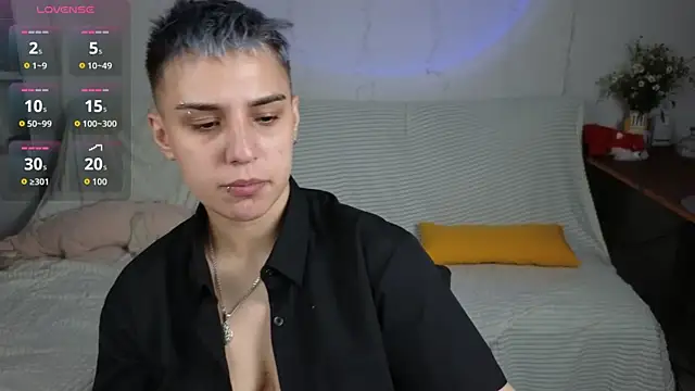 LuxuryLoverss online show from 07/14/26, 10:21