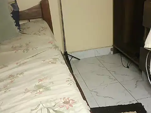 Snapshot of ReeRee697 chatting on 03/03/26, 09:53 ReeRee697 online show from 03/03/26, 09:53