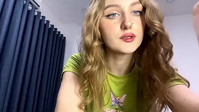 Snapshot of HotCheeseCake chatting on 03/03/26, 10:43 HotCheeseCake online show from 03/03/26, 10:43