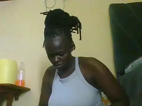 Lynne10 online show from 06/27/26, 06:57