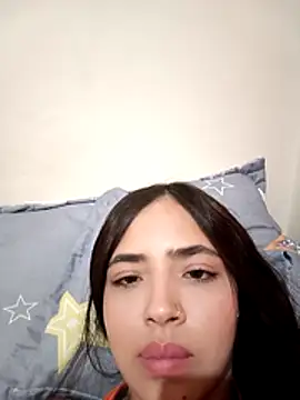 Sexy cloe outdoors online show from 04/19/26, 06:13