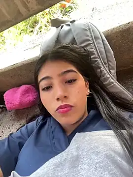 Snapshot of Sexy_mia_outdoors chatting on 02/25/26, 05:00 Sexy mia outdoors online show from 02/25/26, 05:00